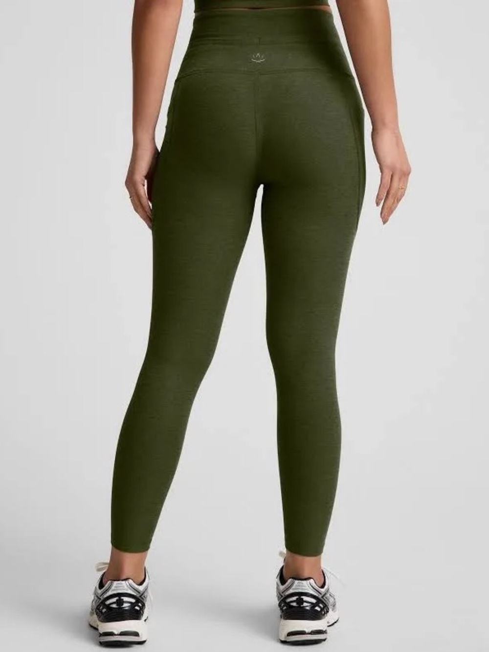 Beyond Yoga Women's Spacedye Go
Pocket Midi Legging NWT small